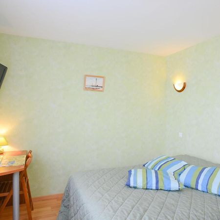 Au P'Tit Quinquin Hotel Le Val-Saint-Pere Luaran gambar