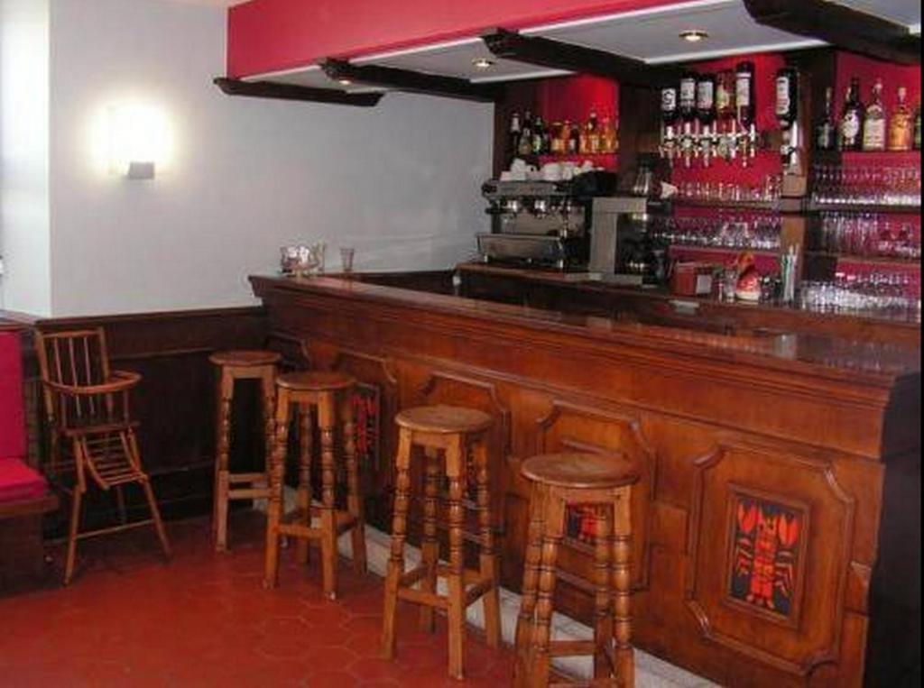 Au P'Tit Quinquin Hotel Le Val-Saint-Pere Luaran gambar