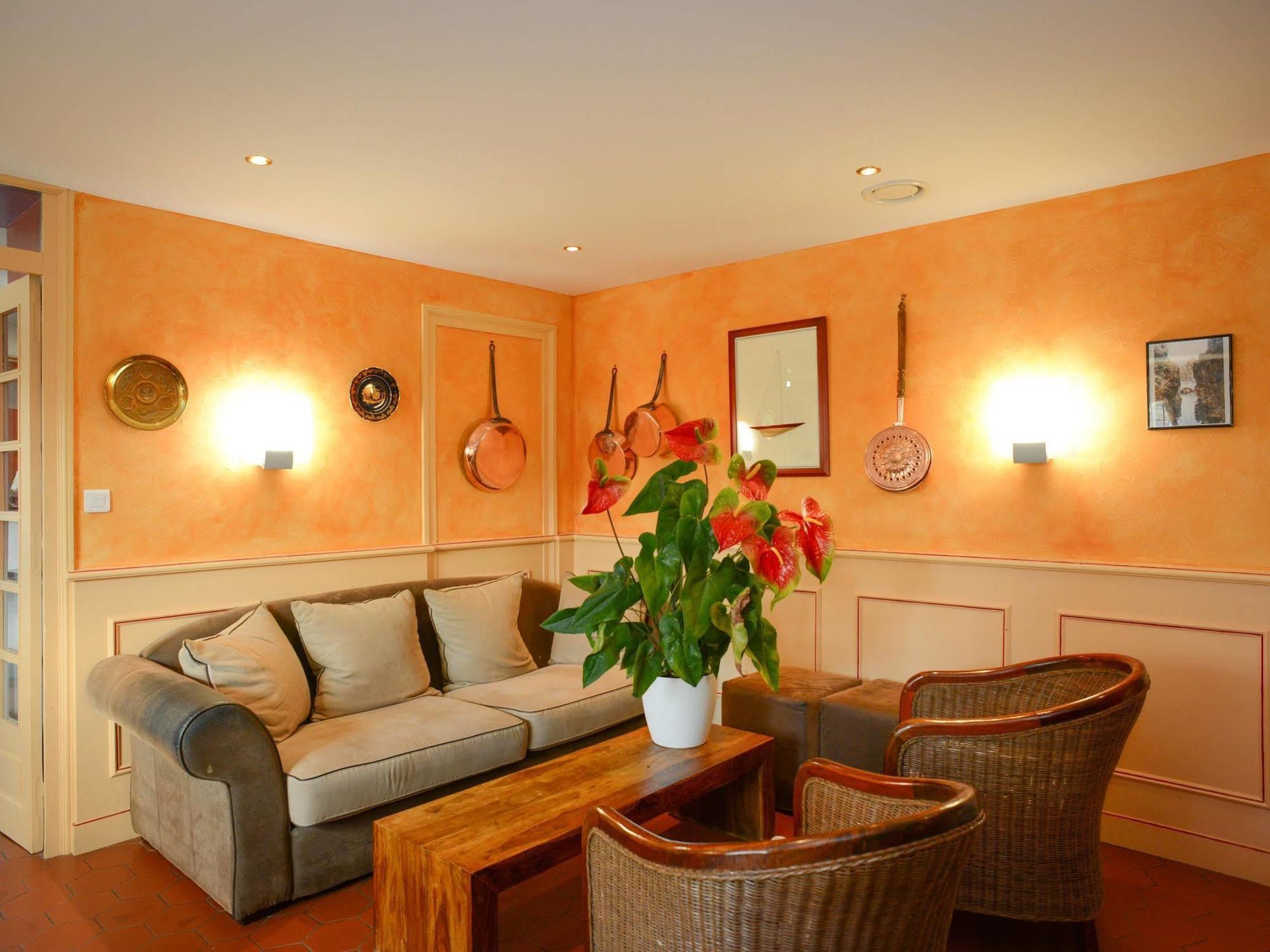 Au P'Tit Quinquin Hotel Le Val-Saint-Pere Luaran gambar