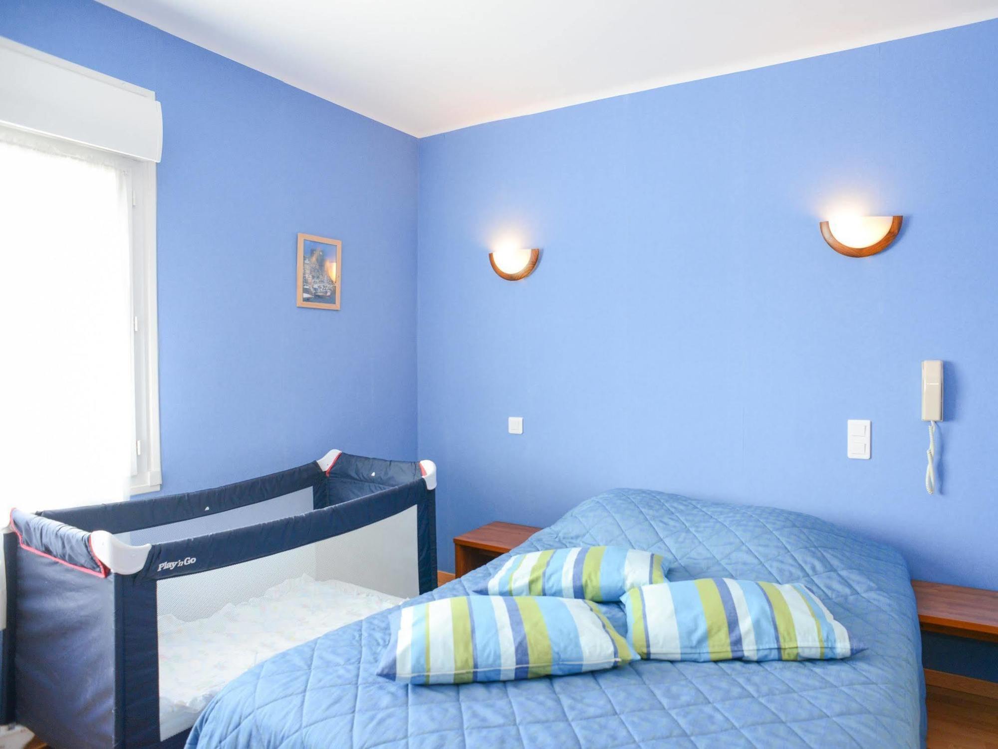 Au P'Tit Quinquin Hotel Le Val-Saint-Pere Luaran gambar